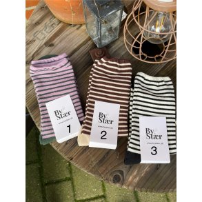 Str�mper  - By St�r Striber