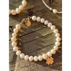 Perle armb�nd m/guld firkl�ver 