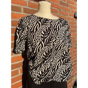 Bymmjoella T-shirt/bluse sort/hvid