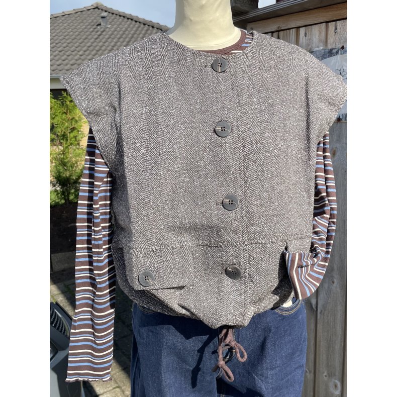 FRveva vest